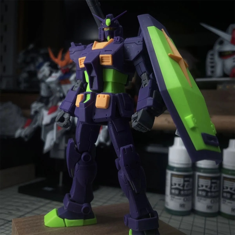 Model Kit Eva 00 - نموذج تجميعي ملون لـ HG 1/144