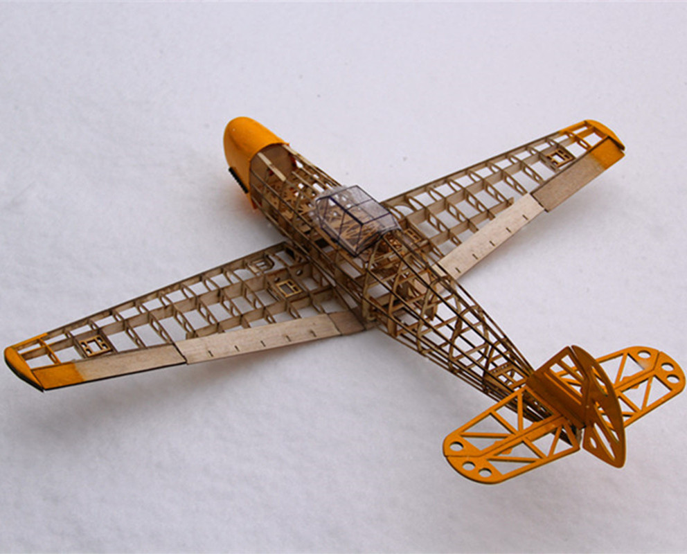البلسا الخشب طائرة عدة مع الإط - مراجعة Model Kit Plane وسعره