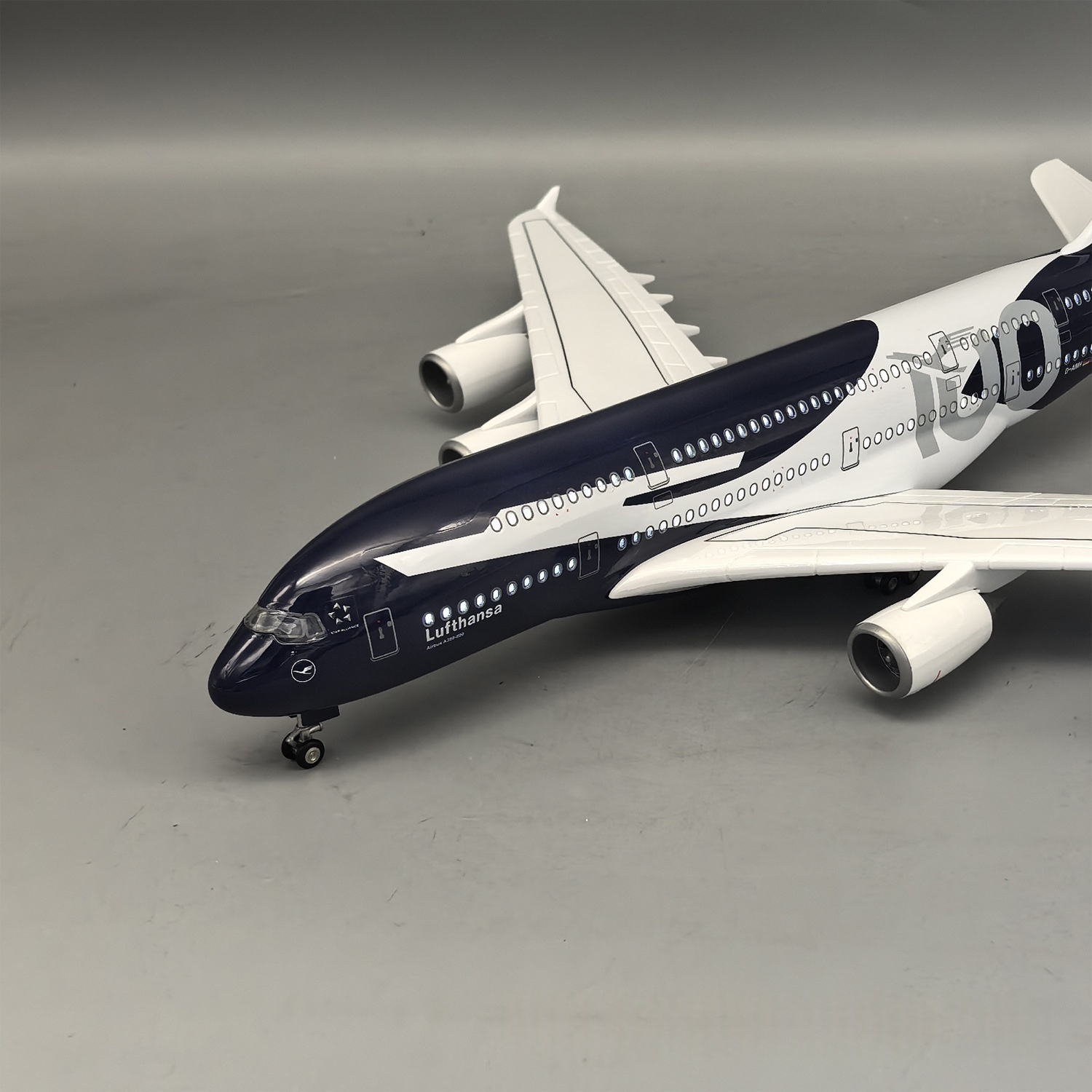 نموذج طائرة لوفتهانزا A380 الج - مراجعة Model Kit Plane وسعره
