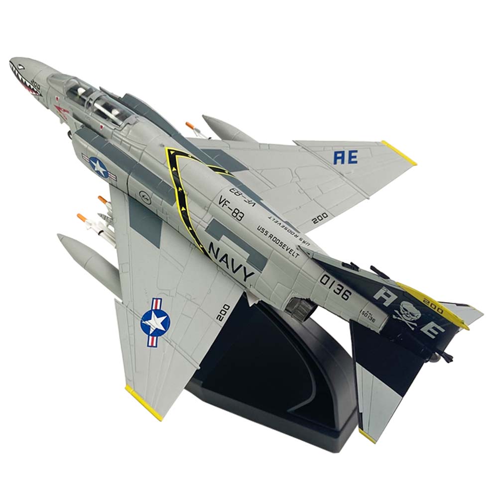 نموذج طائرة معدنية بمقياس 1:10 - مراجعة Model Kit Plane وسعره