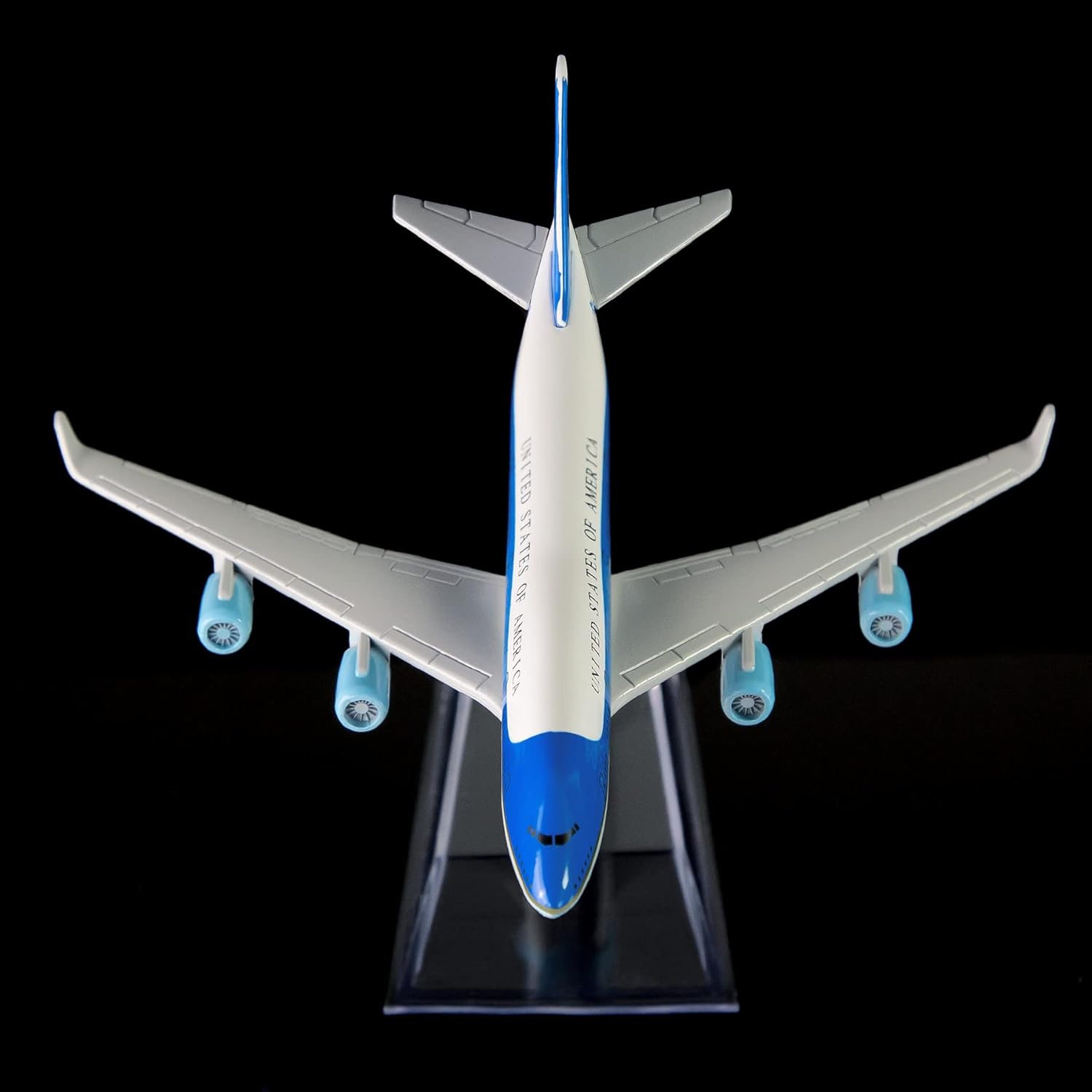 نموذج طائرة معدني مصبوب بمقياس - مراجعة Model Kit Plane وسعره