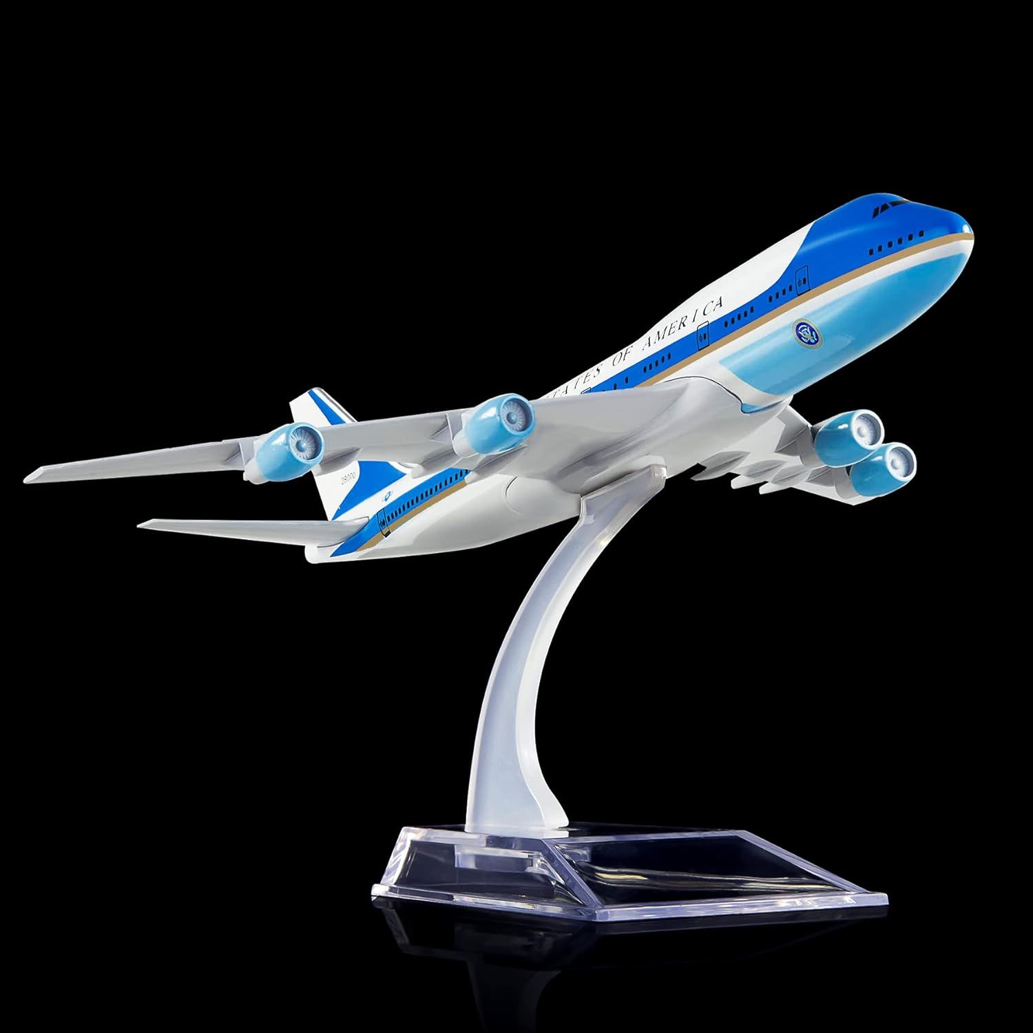 نموذج طائرة معدني مصبوب بمقياس - مراجعة Model Kit Plane وسعره