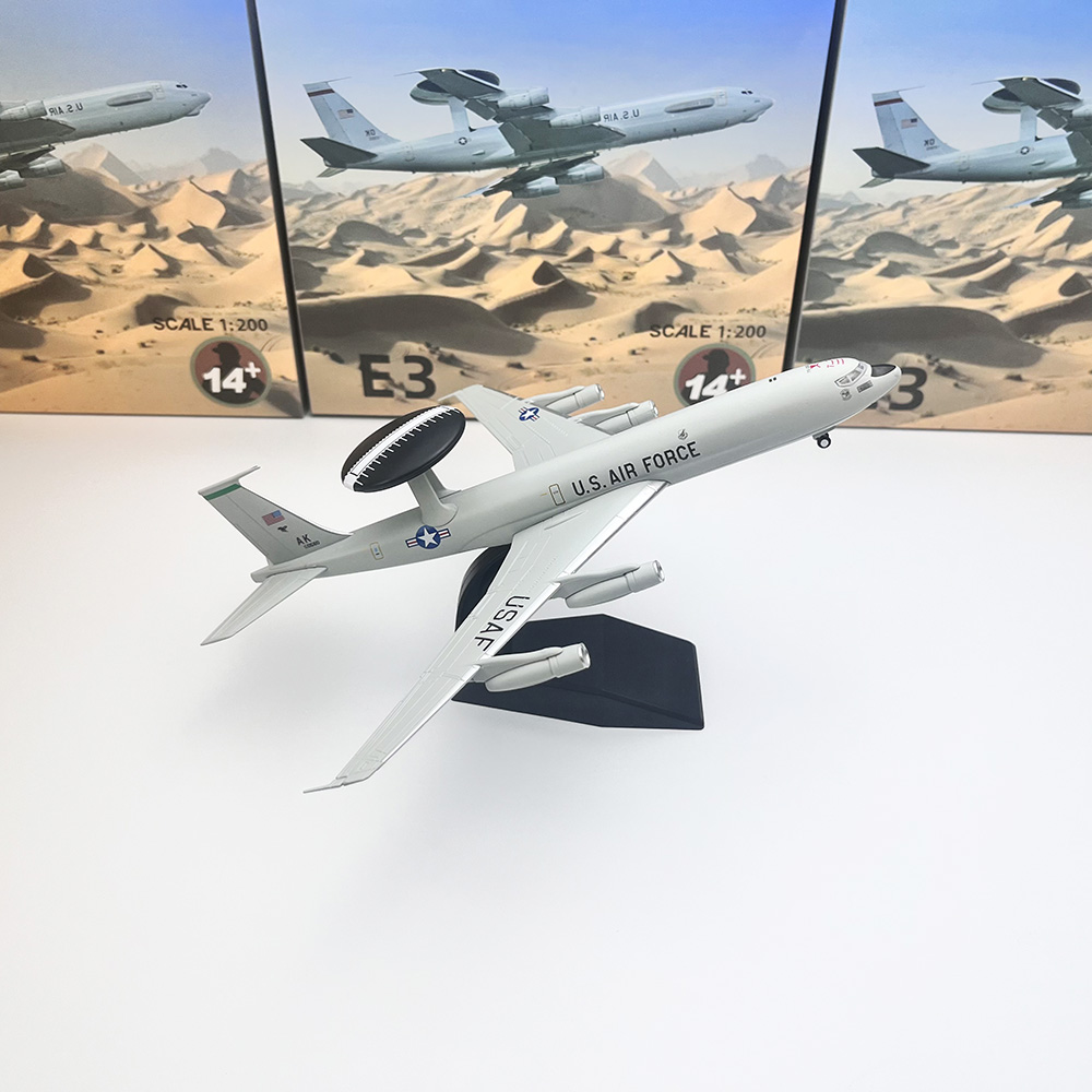 نموذج طائرة E3 بمقياس 1/200، ن - مراجعة Model Kit Plane وسعره