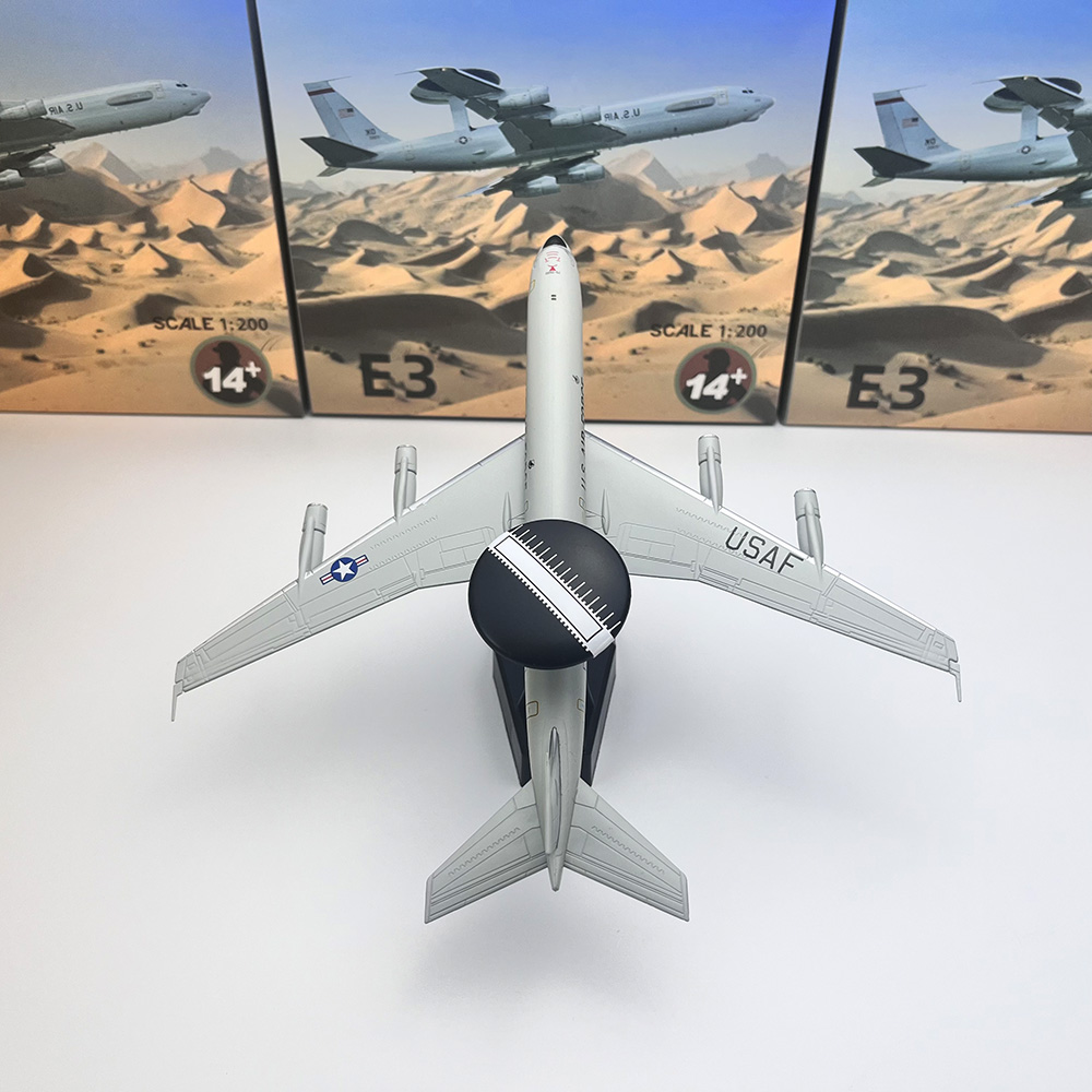 نموذج طائرة E3 بمقياس 1/200، ن - مراجعة Model Kit Plane وسعره